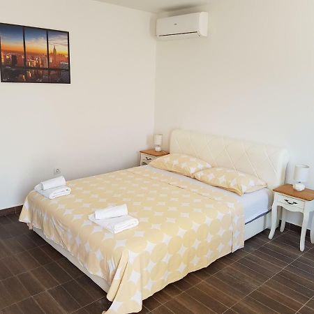 Apartments M&E Mokošica Pokoj fotografie