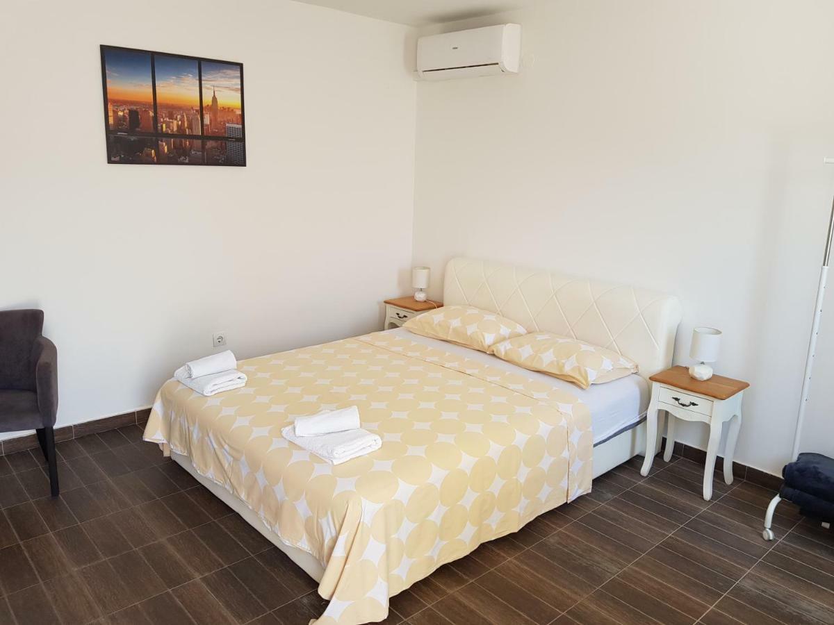 Apartments M&E Mokošica Pokoj fotografie